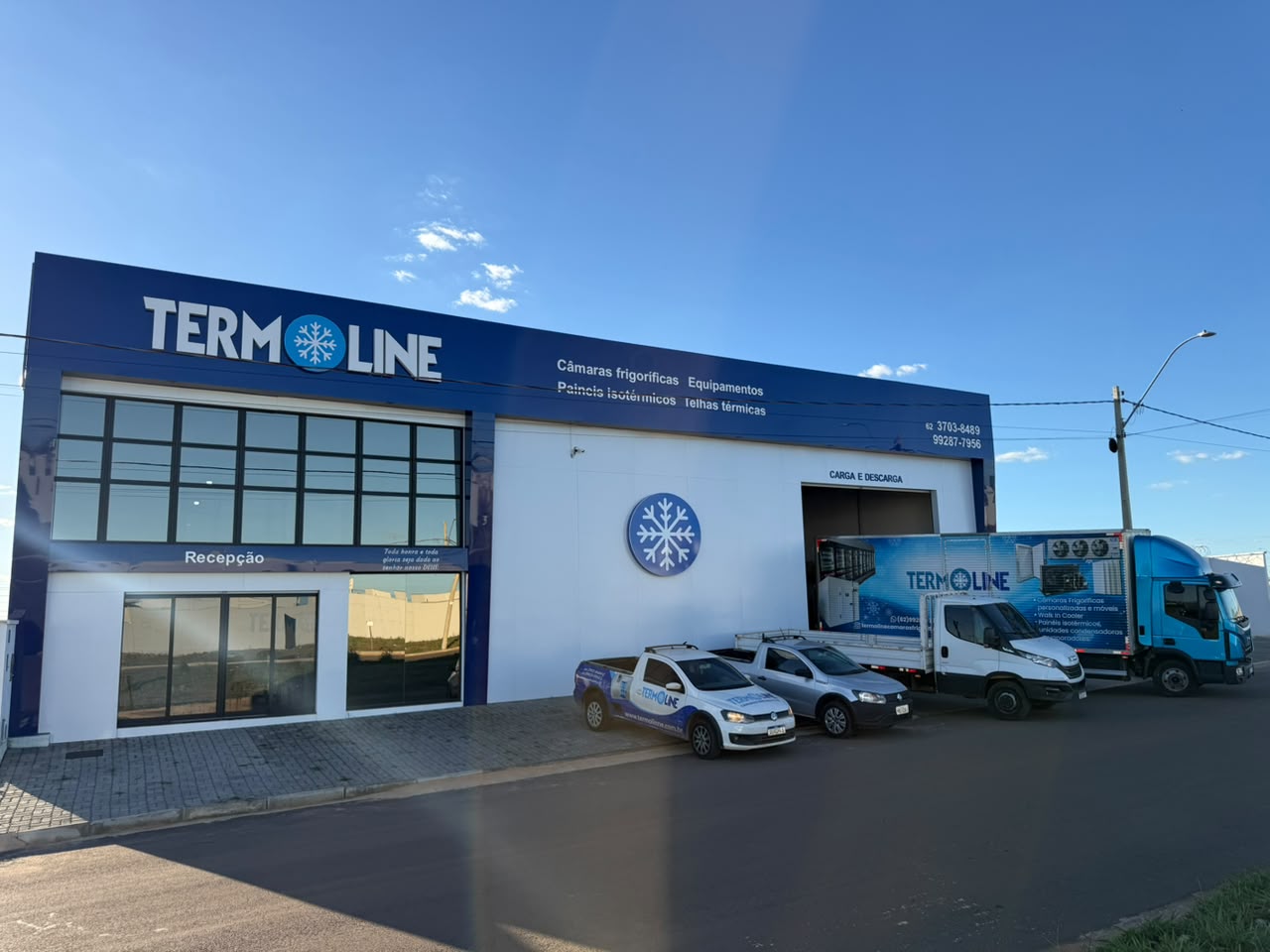Frota e fachada da Termoline